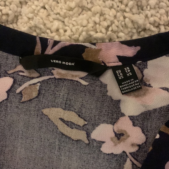 Long sleeve blouse - Picture 3 of 3